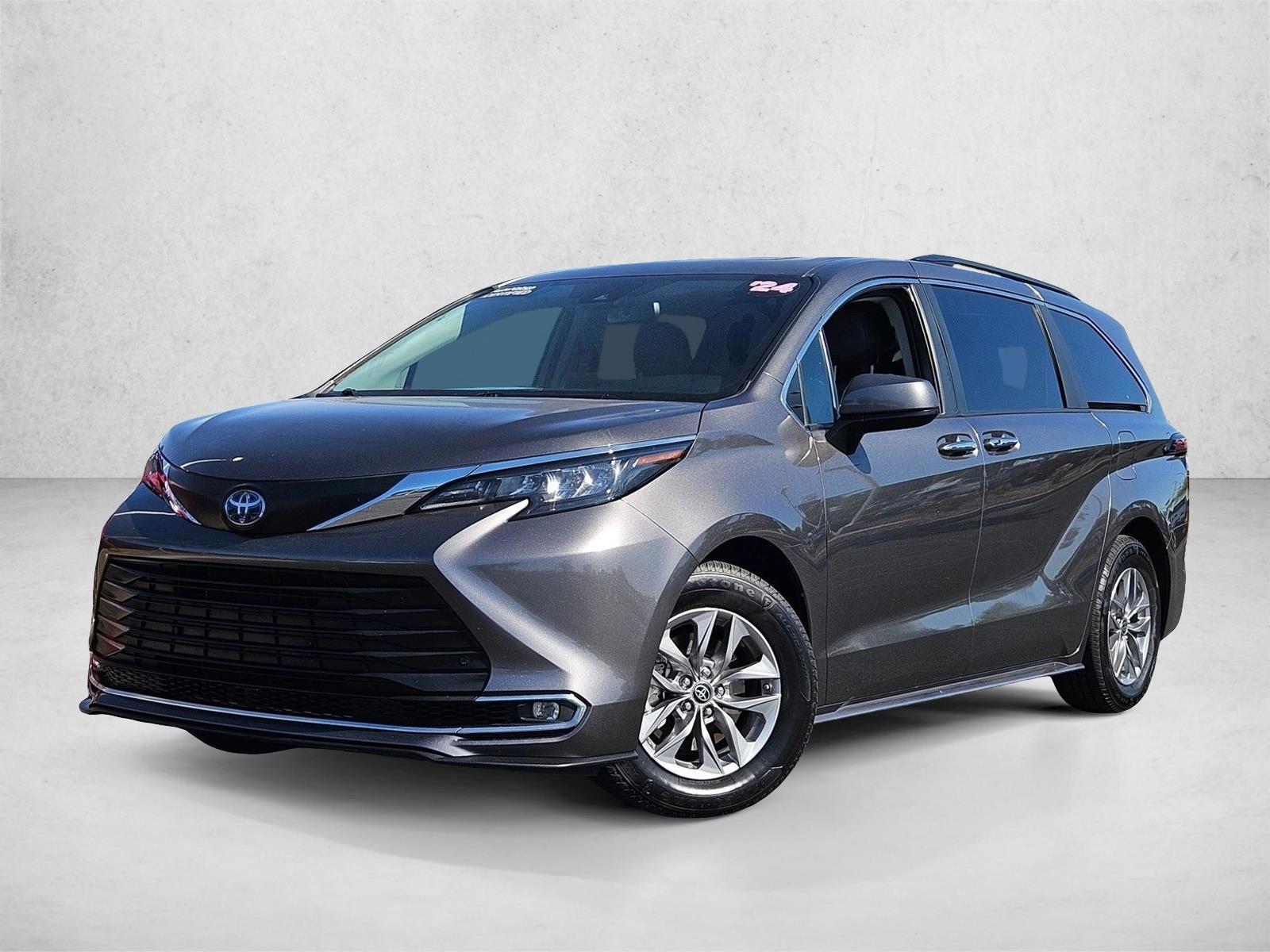 Thumbnail: 2024 Toyota Sienna - 1