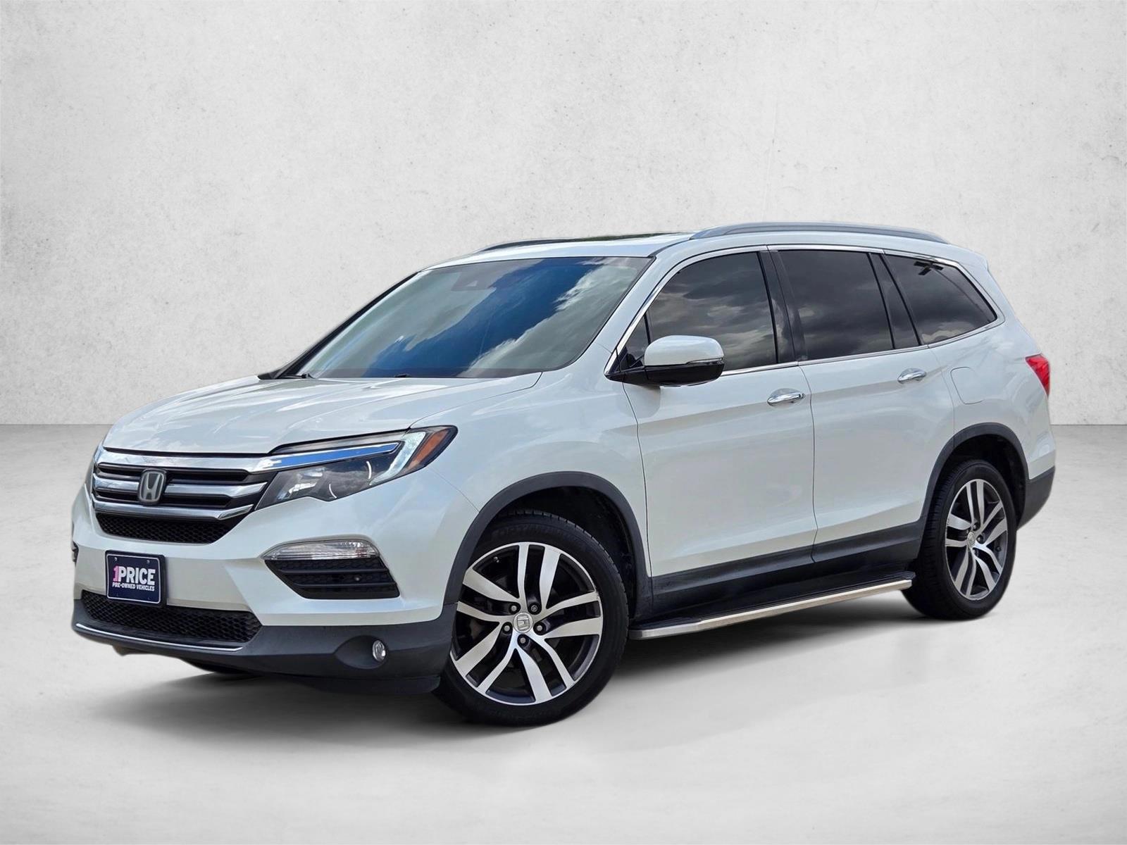 2017 Honda Pilot 4WD Touring's photo