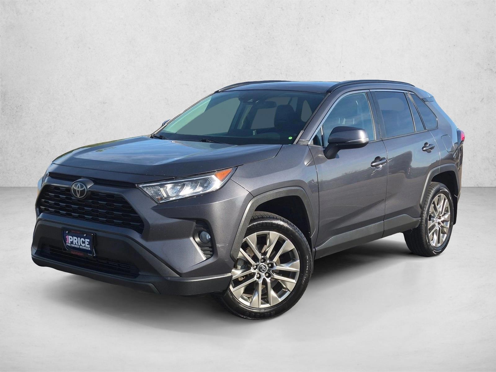 Thumbnail: 2019 Toyota RAV4 - 1