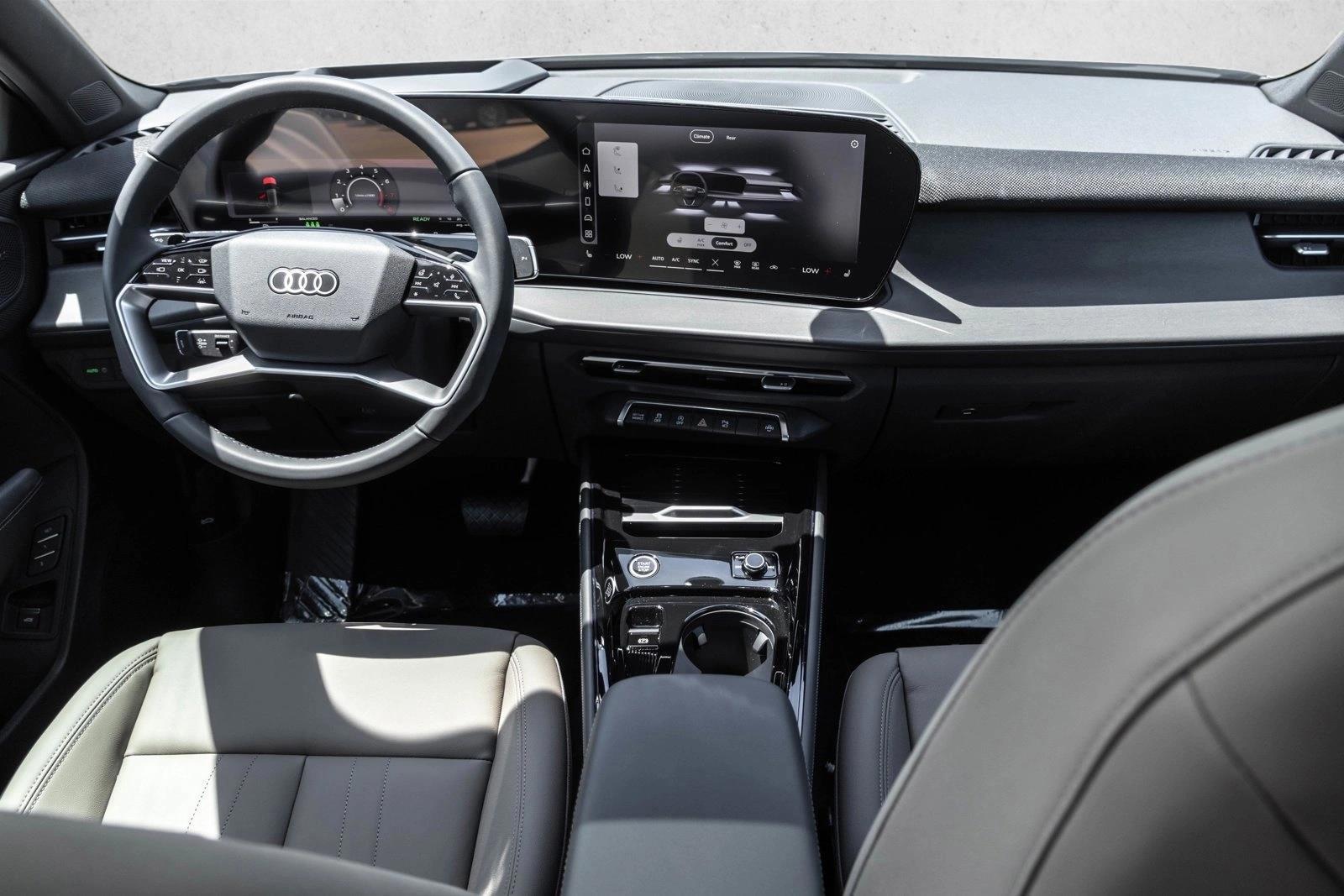 Thumbnail: 2026 Audi Q3 - 4