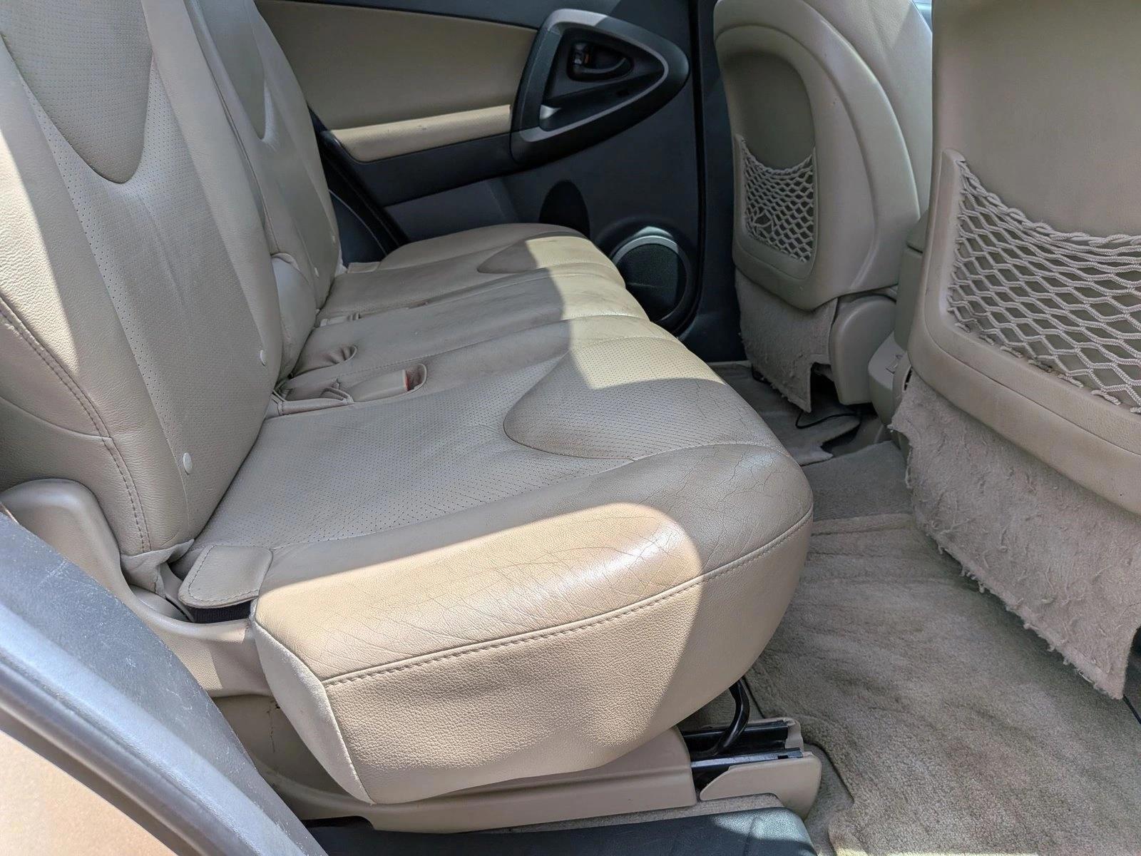 Thumbnail: 2012 Toyota RAV4 - 6