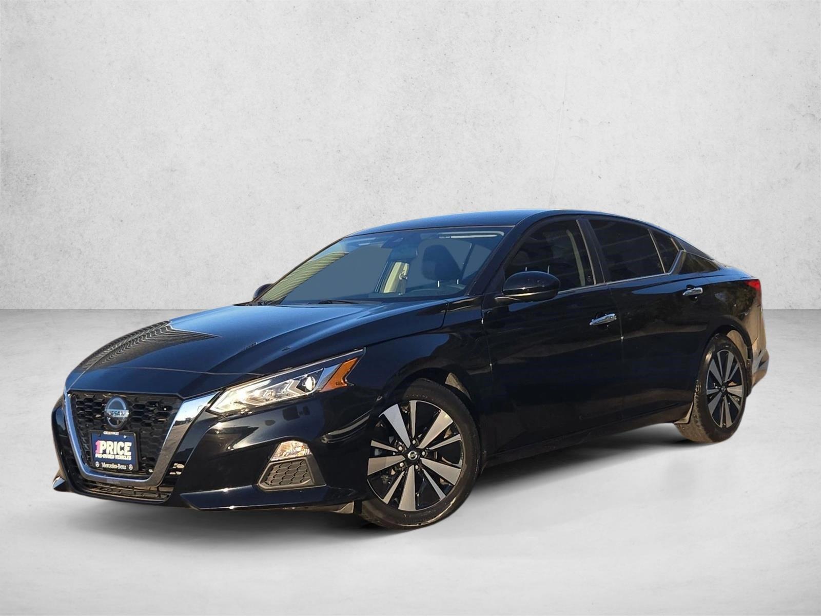 Thumbnail: 2022 Nissan Altima - 1