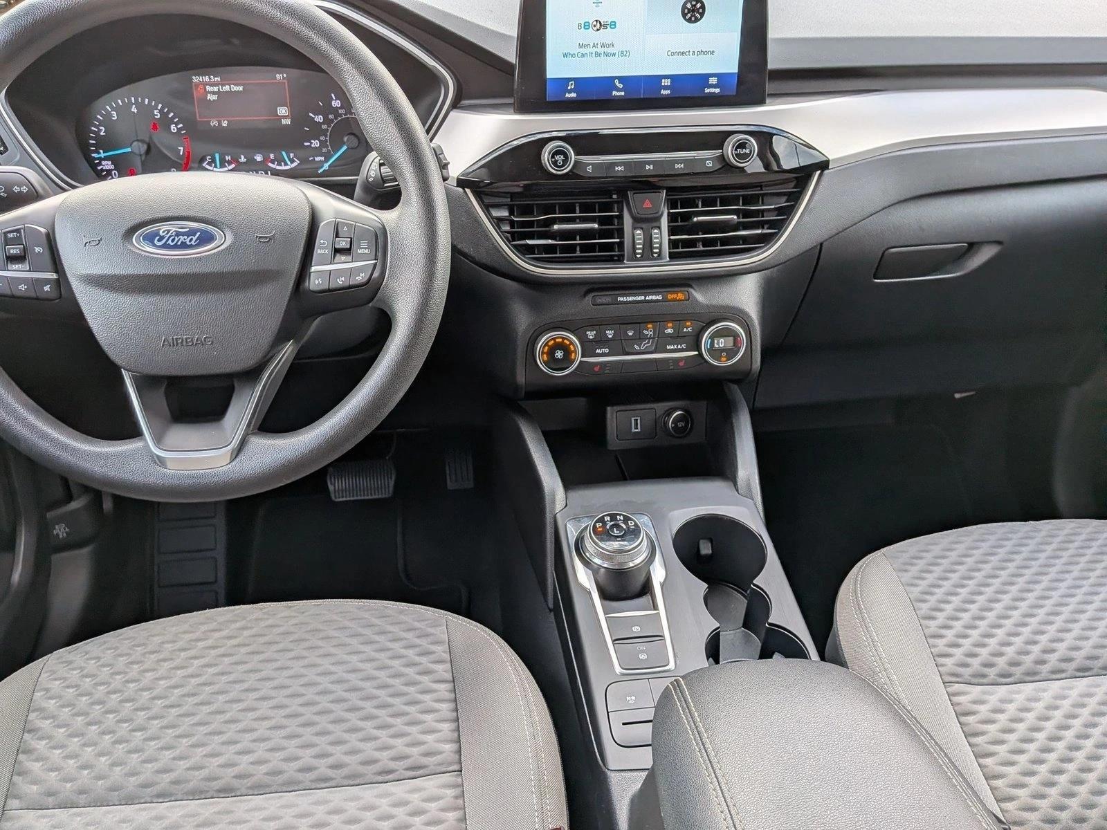 Thumbnail: 2020 Ford Escape - 3