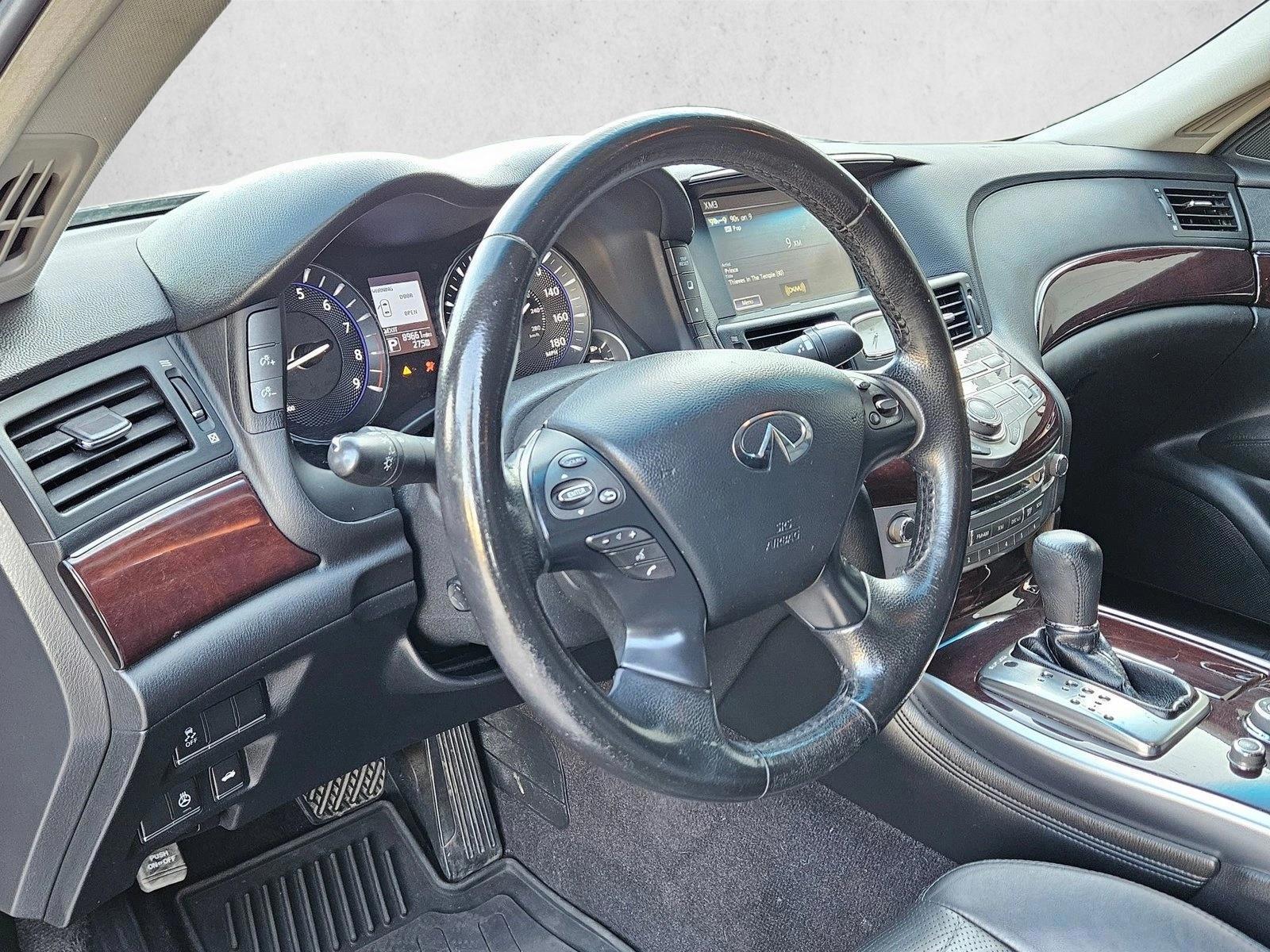 Thumbnail: 2016 INFINITI Q70 - 3