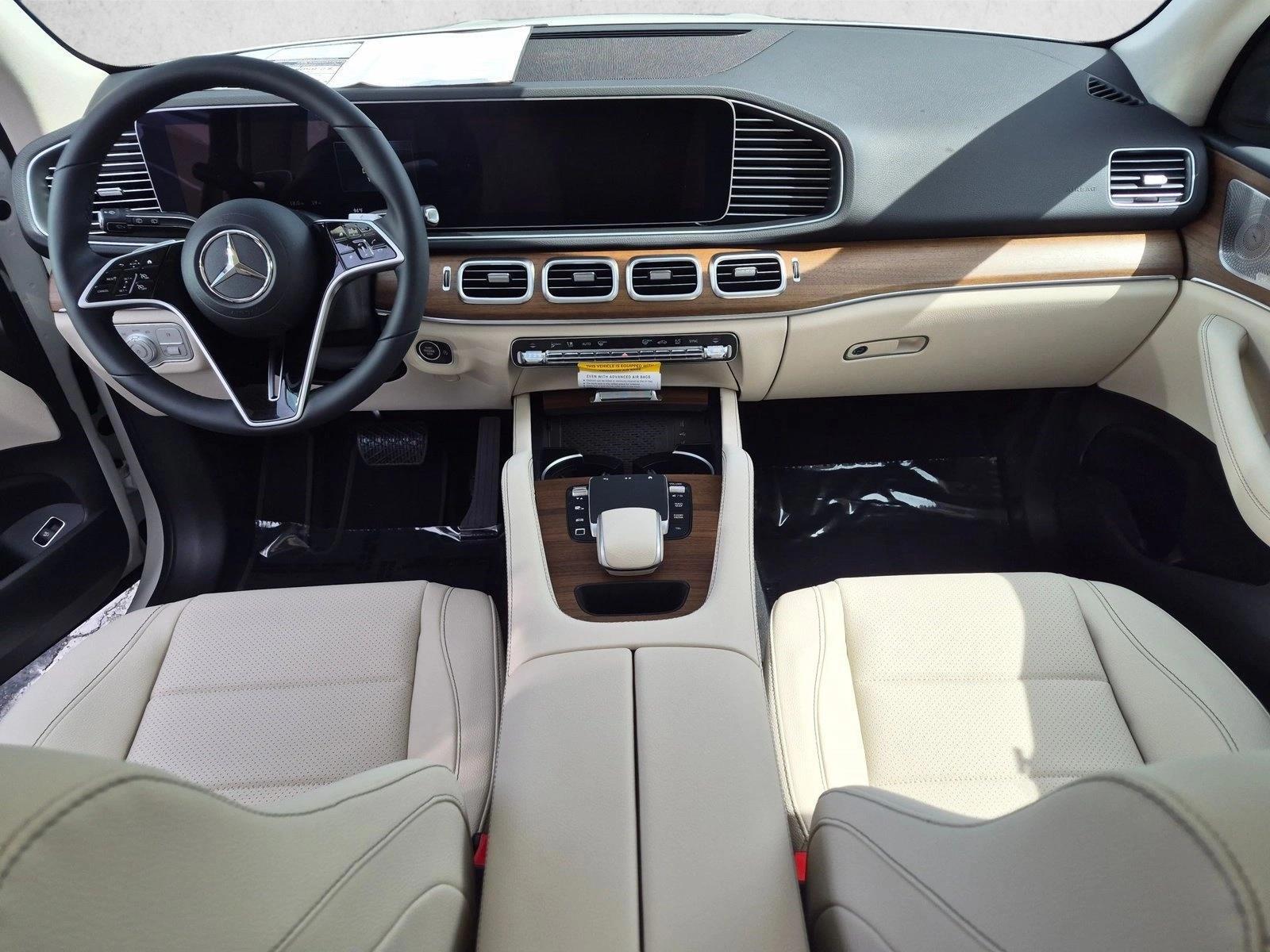 Thumbnail: 2026 Mercedes-Benz GLE - 3