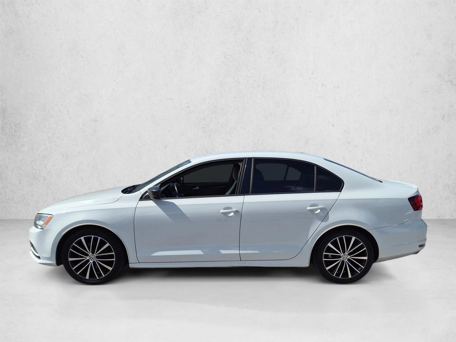Thumbnail: 2015 Volkswagen Jetta - 2