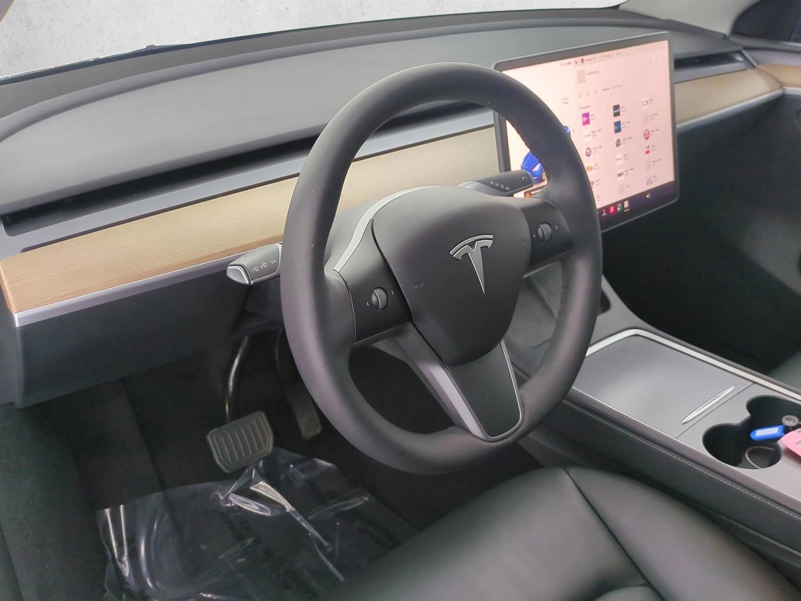 Thumbnail: 2023 Tesla Model Y - 3