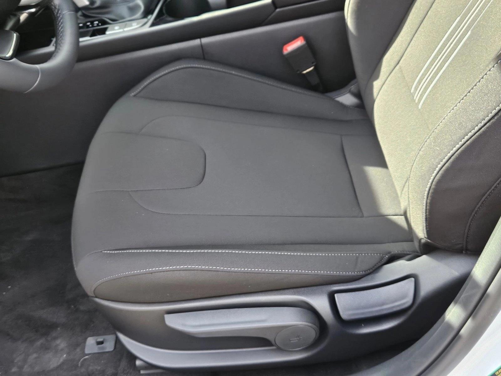 Thumbnail: 2026 Hyundai Elantra - 5