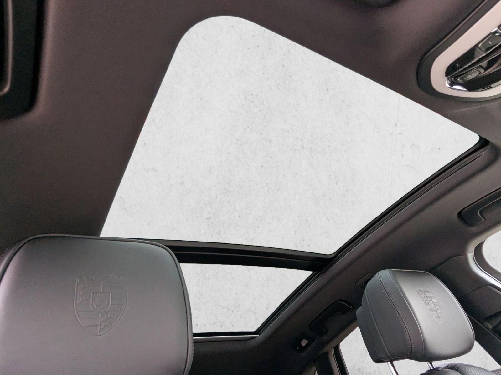 2026 Porsche Macan Base - Photo 27