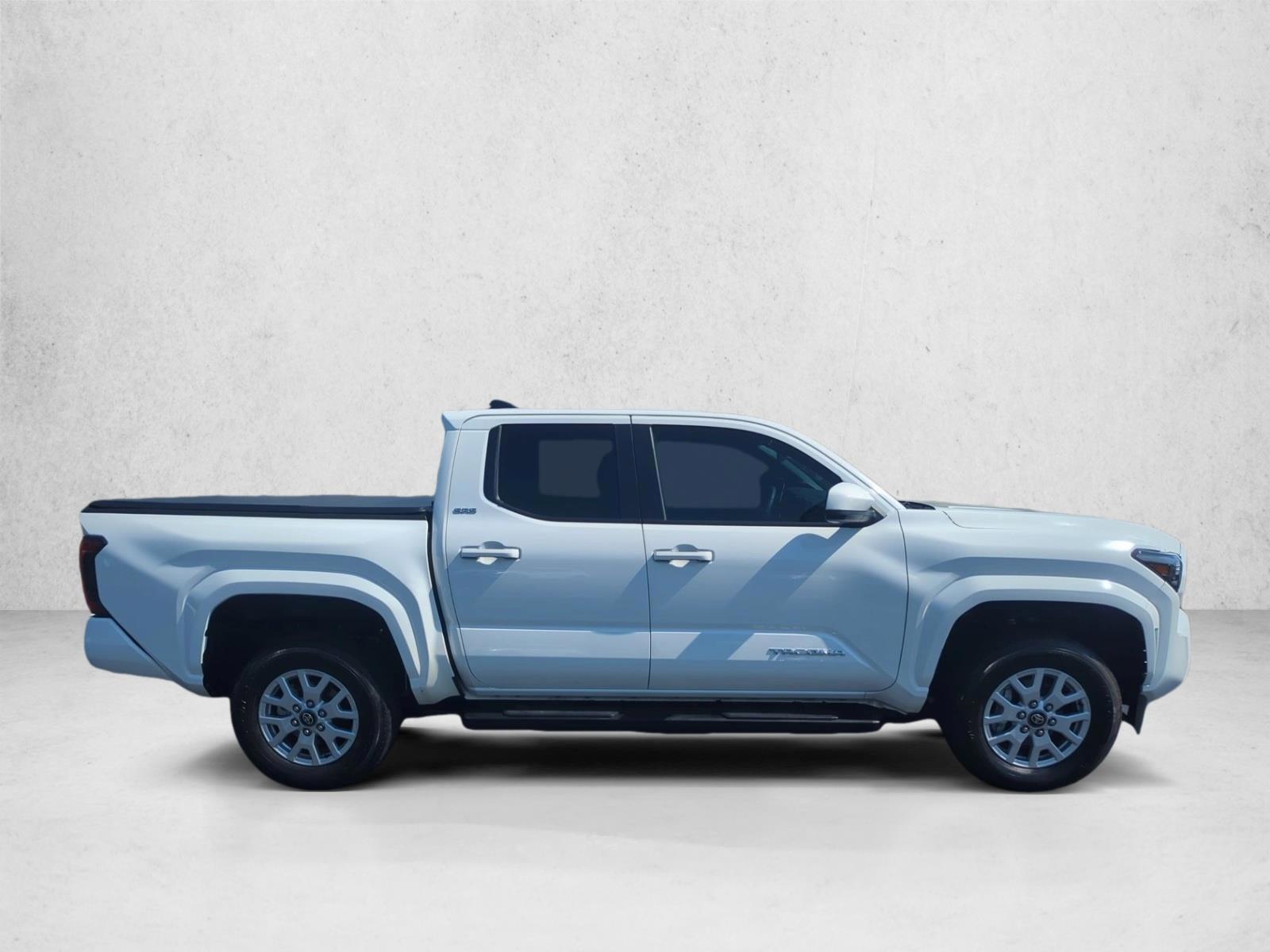 2024 Toyota Tacoma SR5 - Photo 4