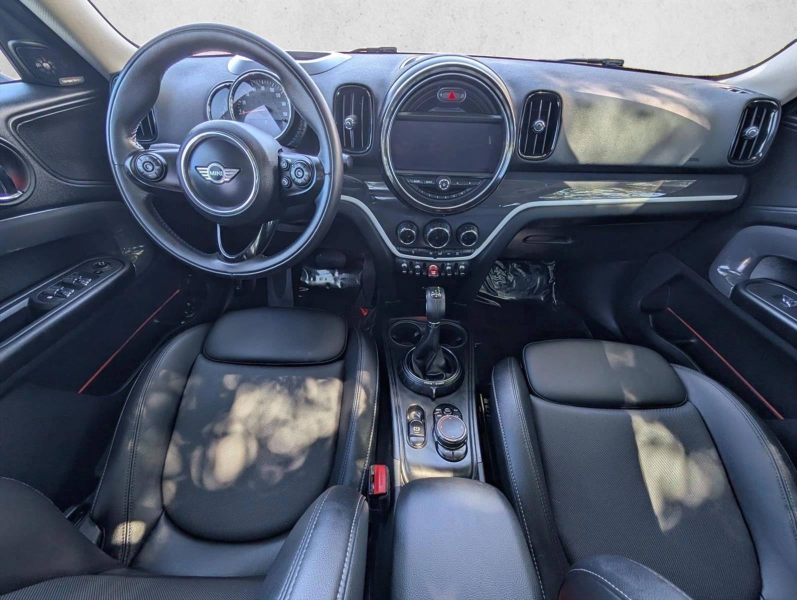 Thumbnail: 2017 MINI Cooper Countryman - 3