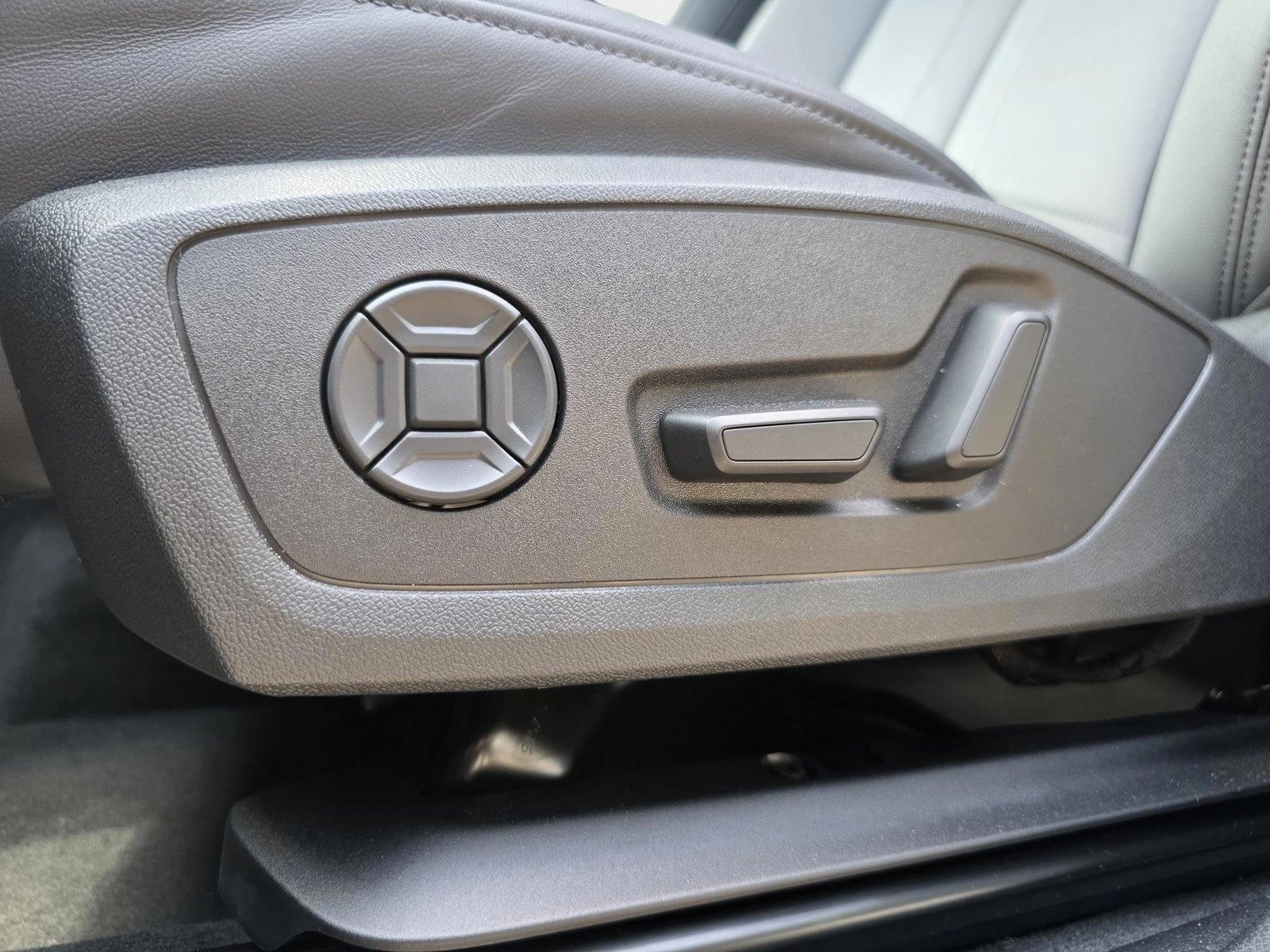 Thumbnail: 2025 Audi Q3 - 4