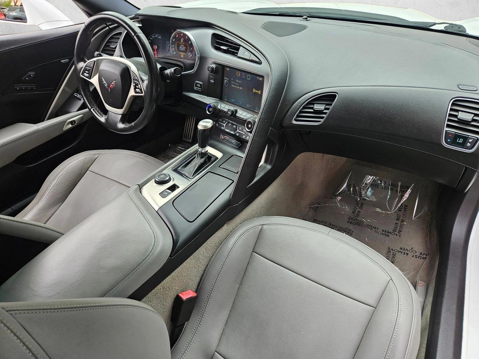 Thumbnail: 2014 Chevrolet Corvette - 3
