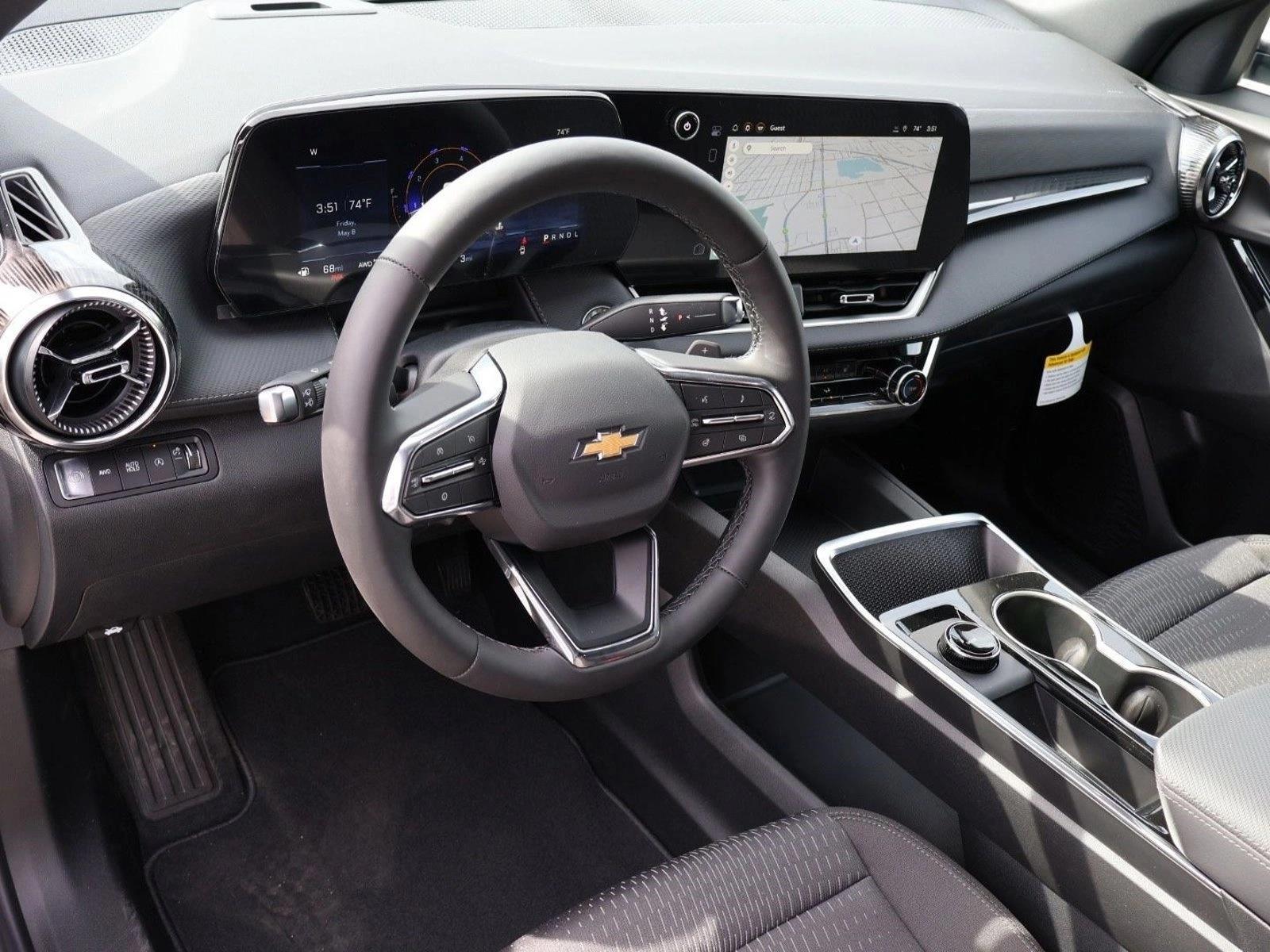 Thumbnail: 2026 Chevrolet Equinox - 3