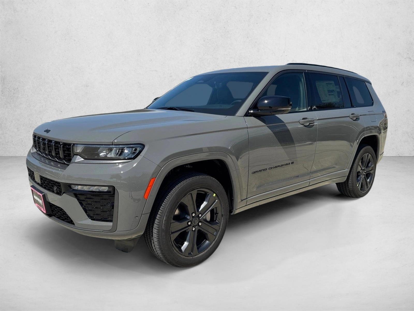 Thumbnail: 2027 Jeep Grand Cherokee L - 1