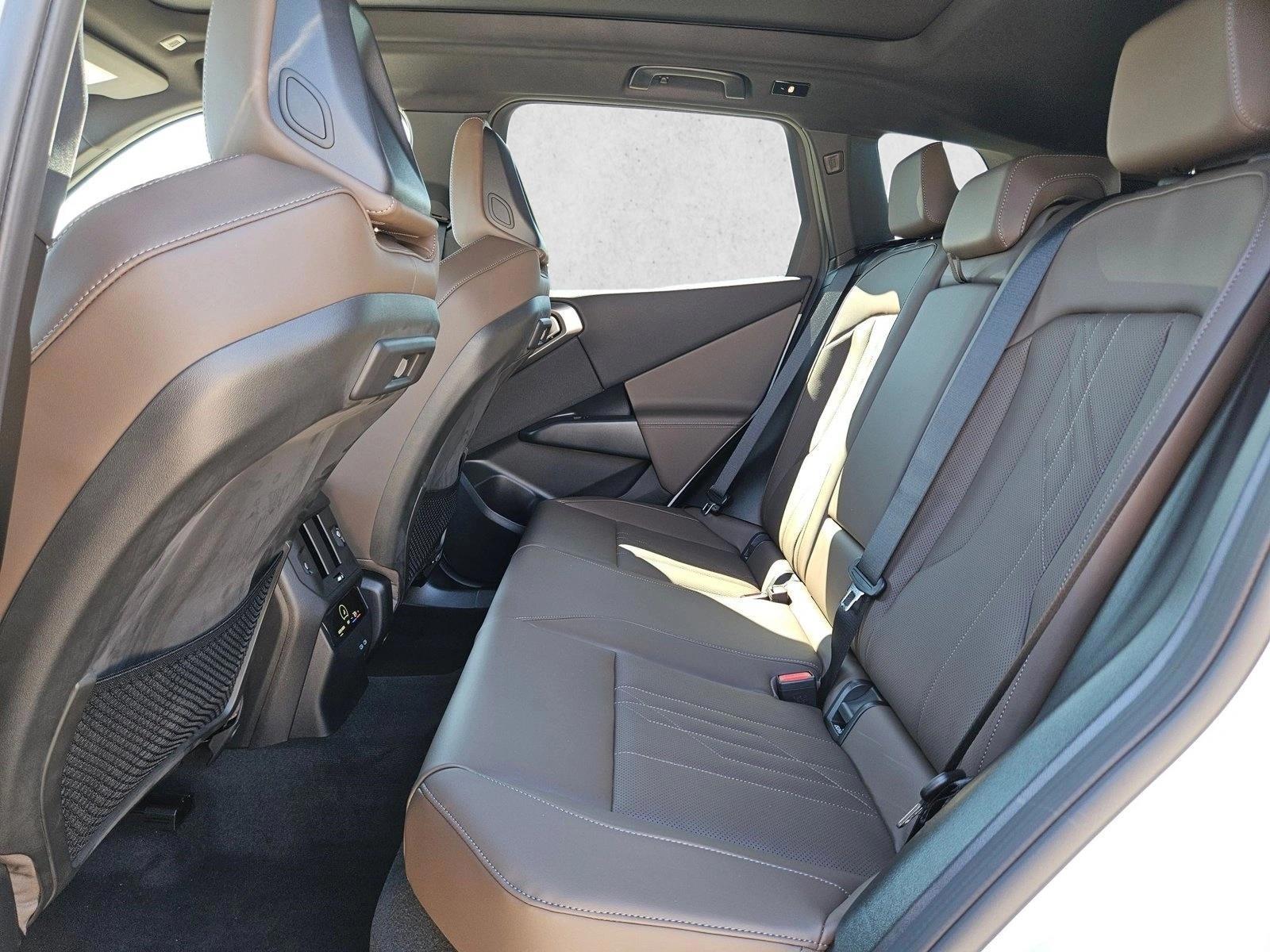 2026 BMW X3 30 - Photo 14