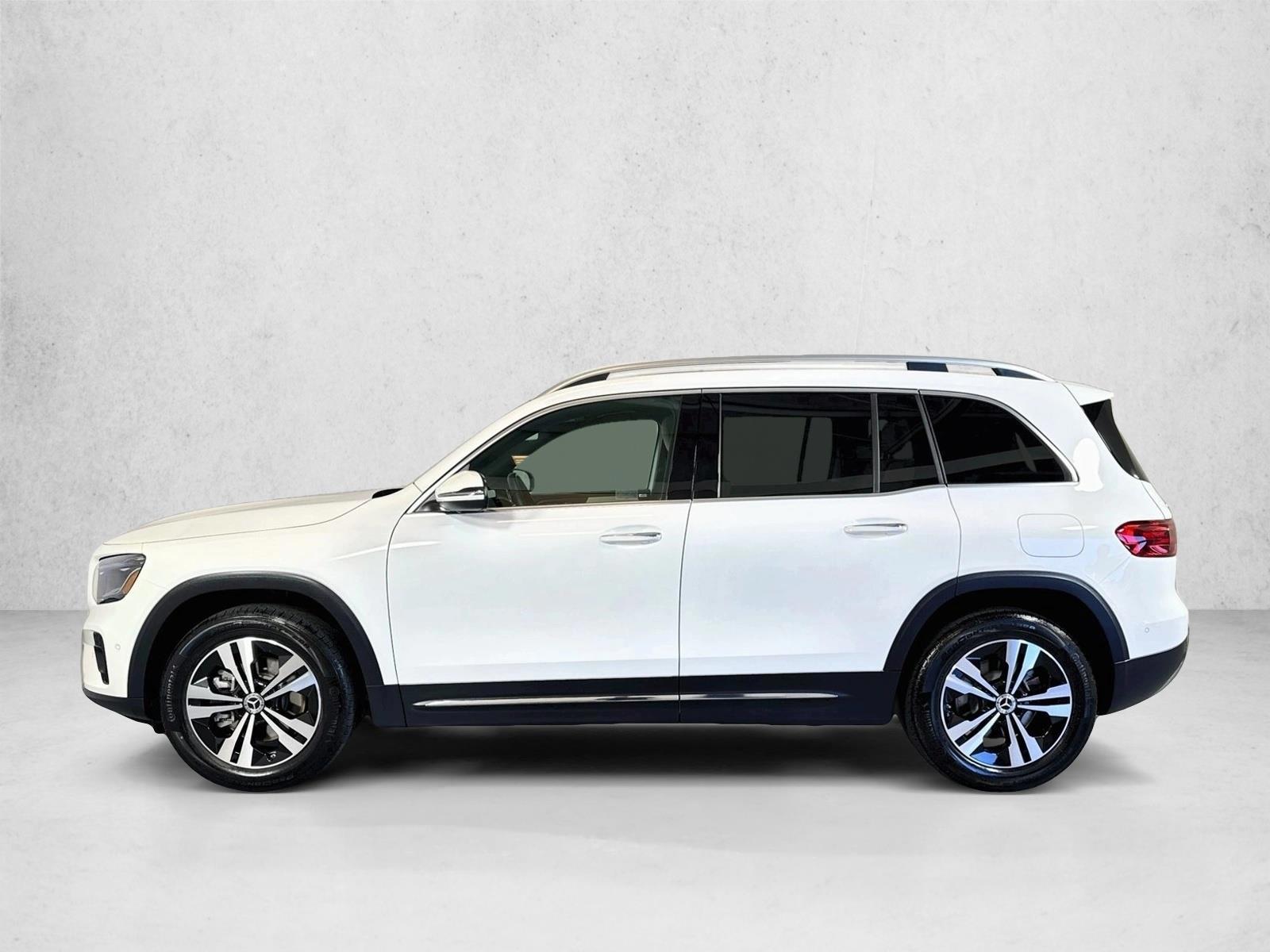 Thumbnail: 2026 Mercedes-Benz GLB - 2