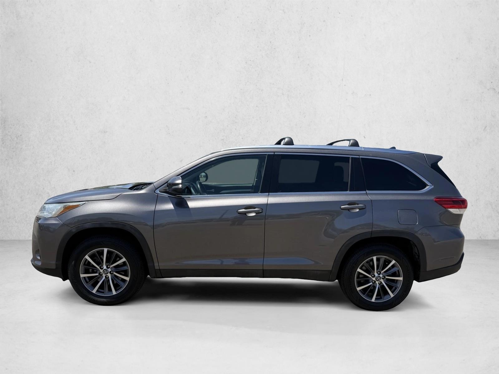 Thumbnail: 2019 Toyota Highlander - 2