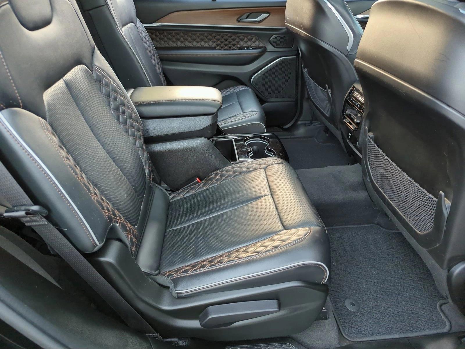 Thumbnail: 2022 Jeep Grand Cherokee L - 6
