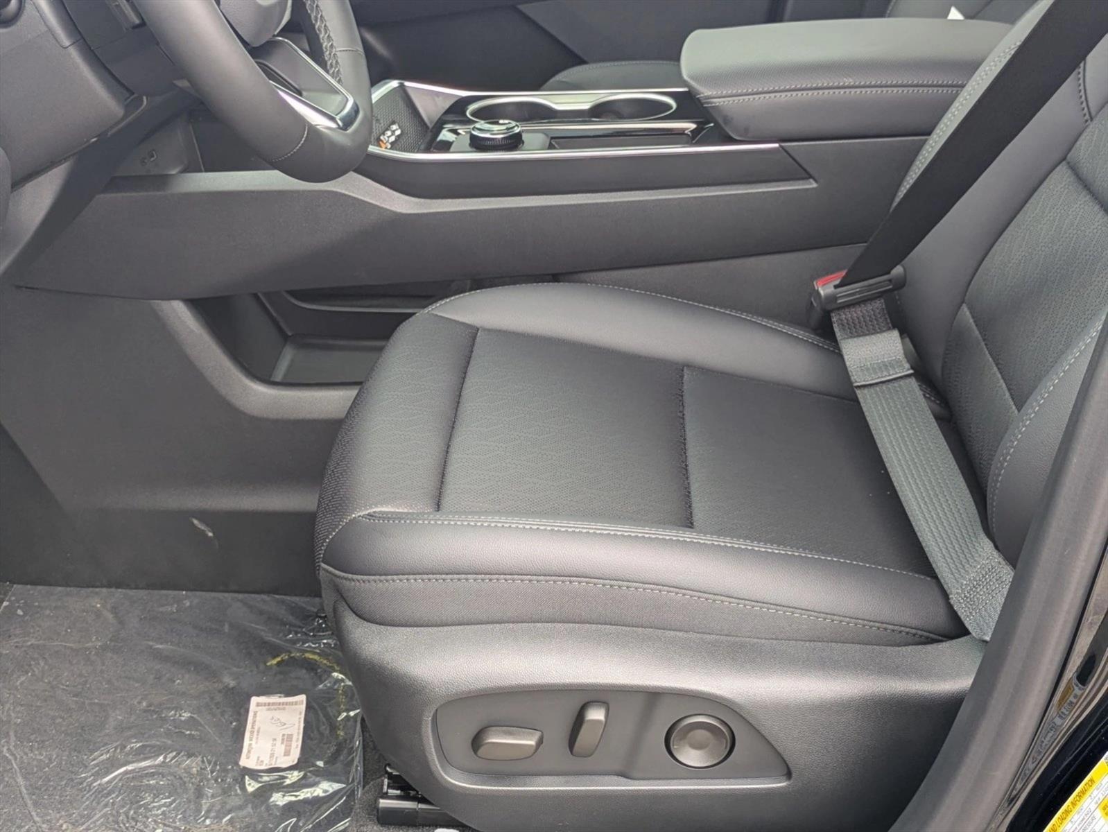 Thumbnail: 2026 Chevrolet Equinox - 4
