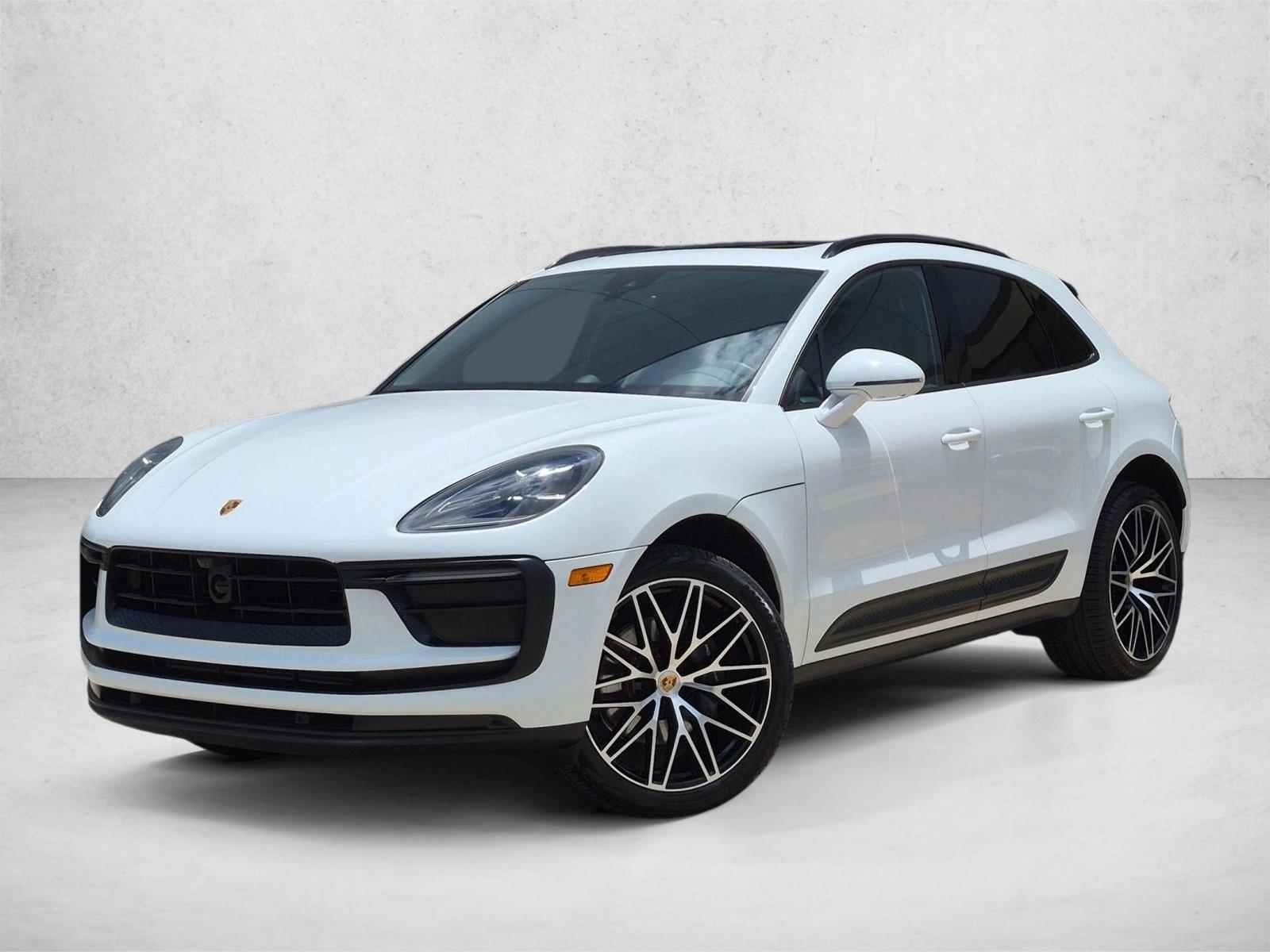 Thumbnail: 2026 Porsche Macan - 1