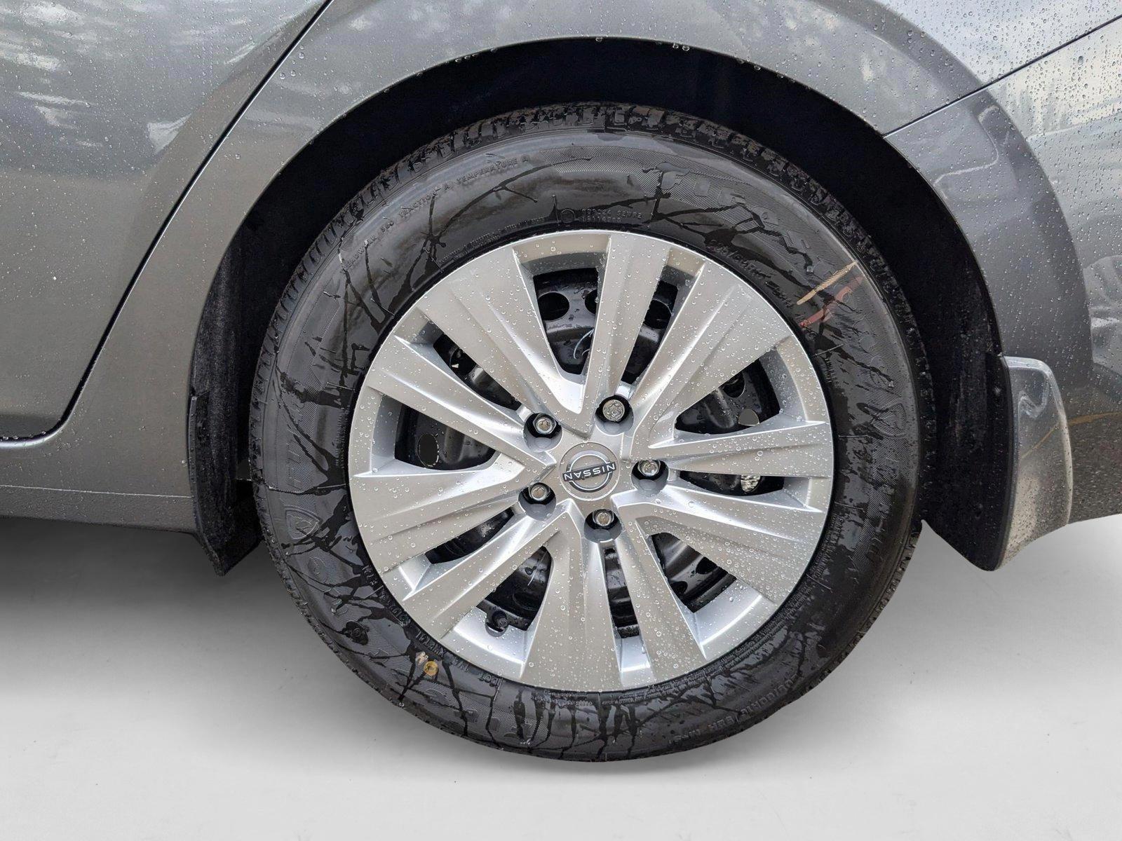 2025 Nissan Sentra S - Photo 9