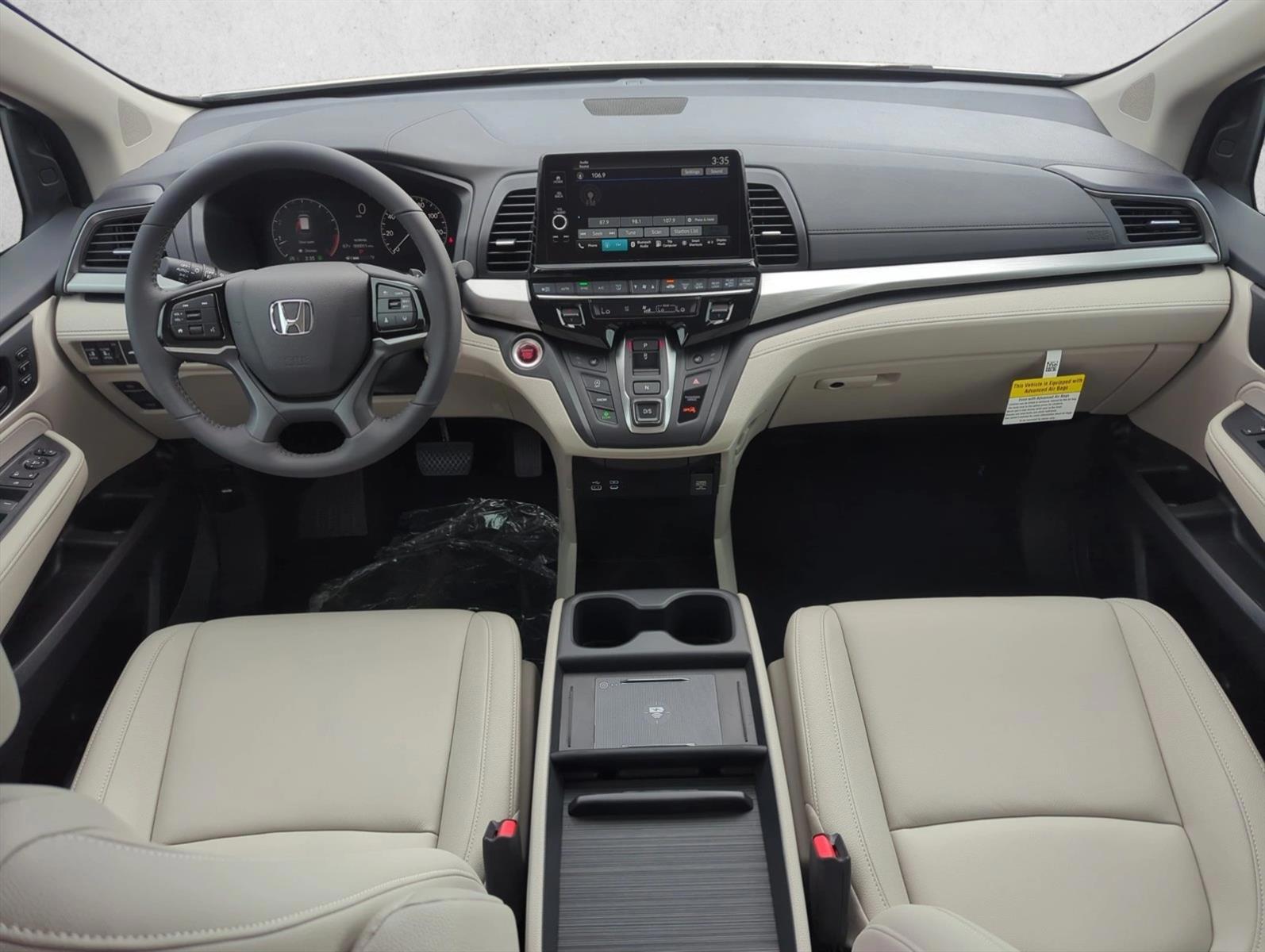 Thumbnail: 2026 Honda Odyssey - 3