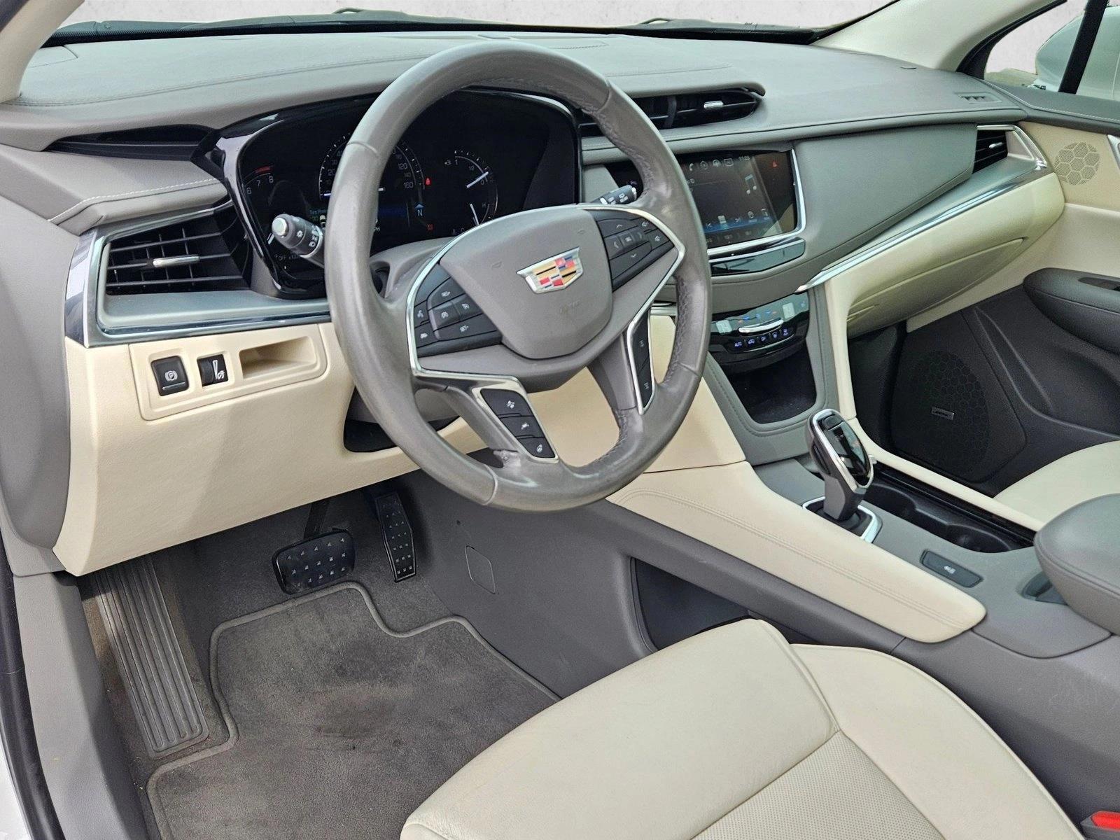 Thumbnail: 2019 Cadillac XT5 - 3
