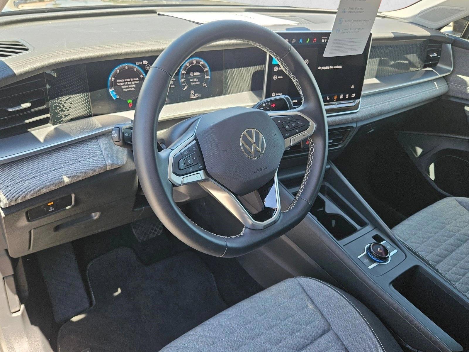 Thumbnail: 2025 Volkswagen Tiguan - 3