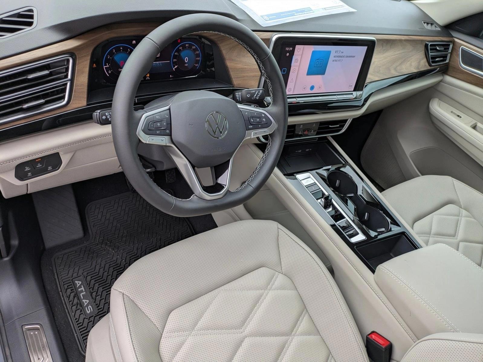 Thumbnail: 2026 Volkswagen Atlas - 3