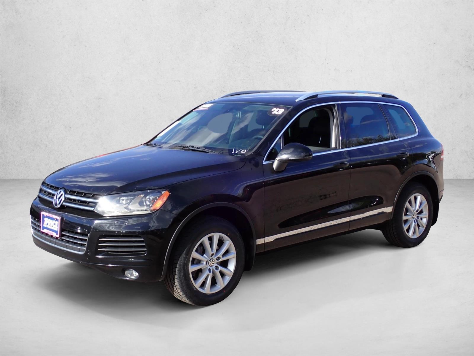 Thumbnail: 2013 Volkswagen Touareg - 1