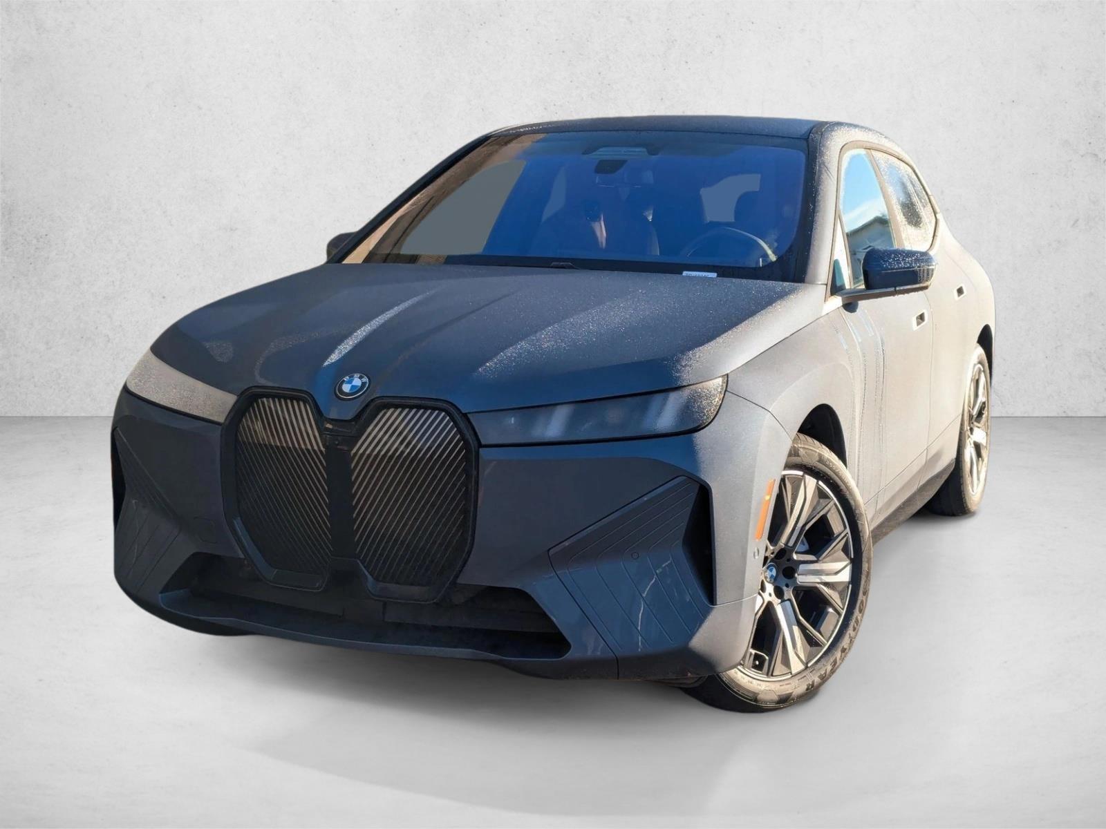 2026 BMW iX xDrive45's photo