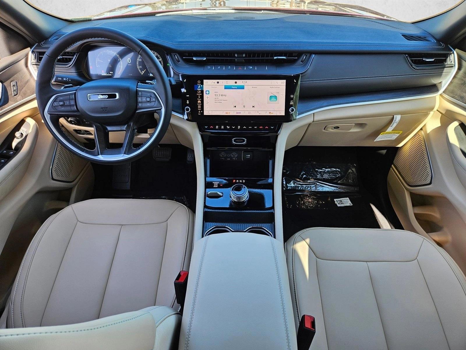 Thumbnail: 2026 Jeep Grand Cherokee L - 4