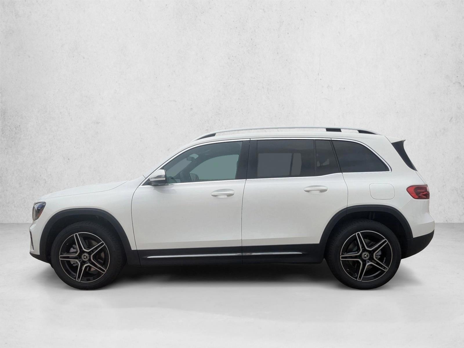 Thumbnail: 2026 Mercedes-Benz GLB - 2