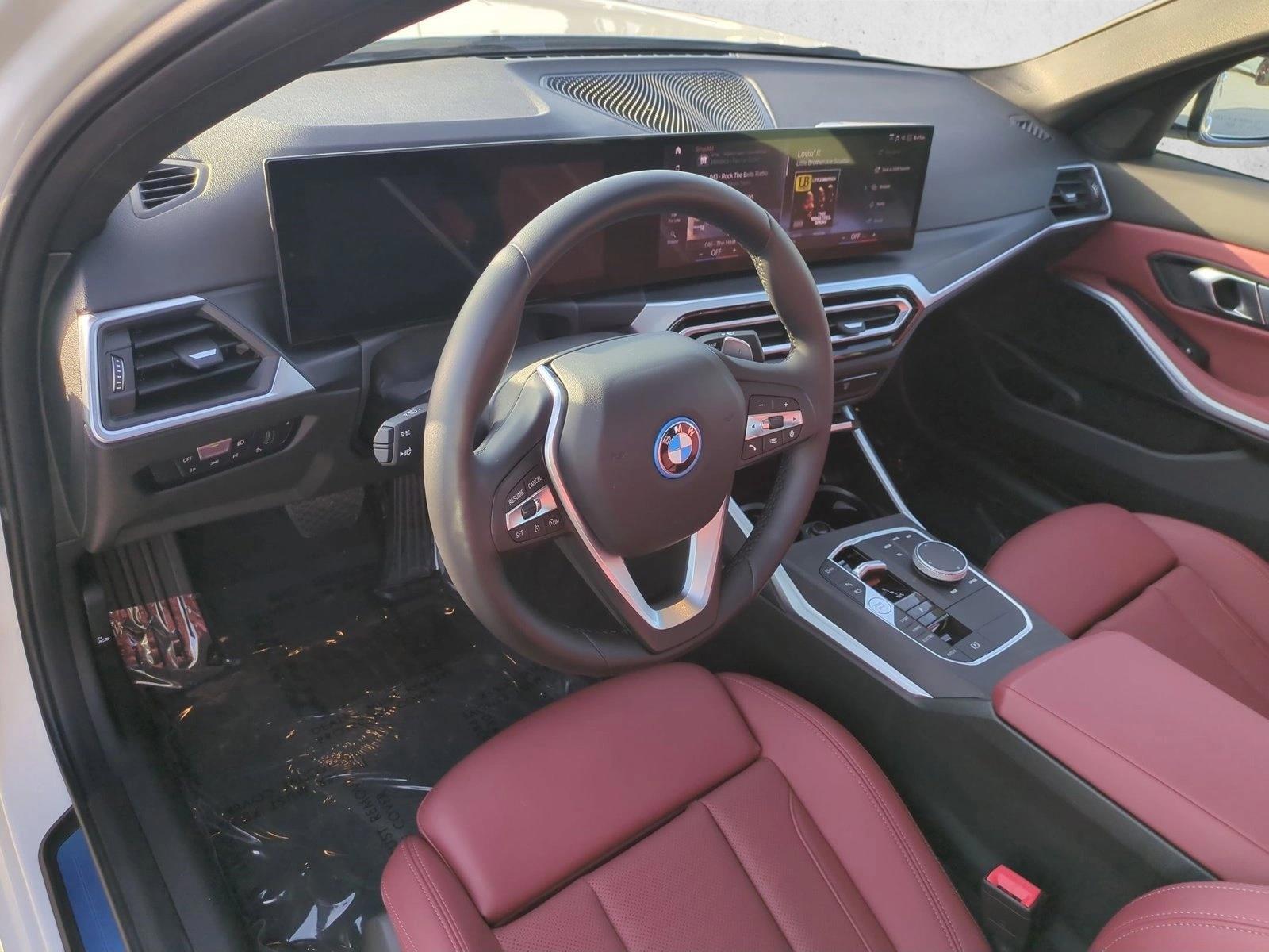 Thumbnail: 2023 BMW 3 Series - 3