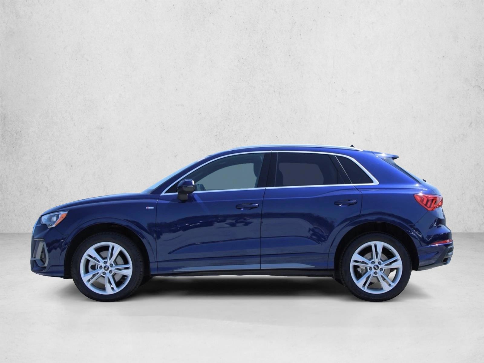 Thumbnail: 2022 Audi Q3 - 2