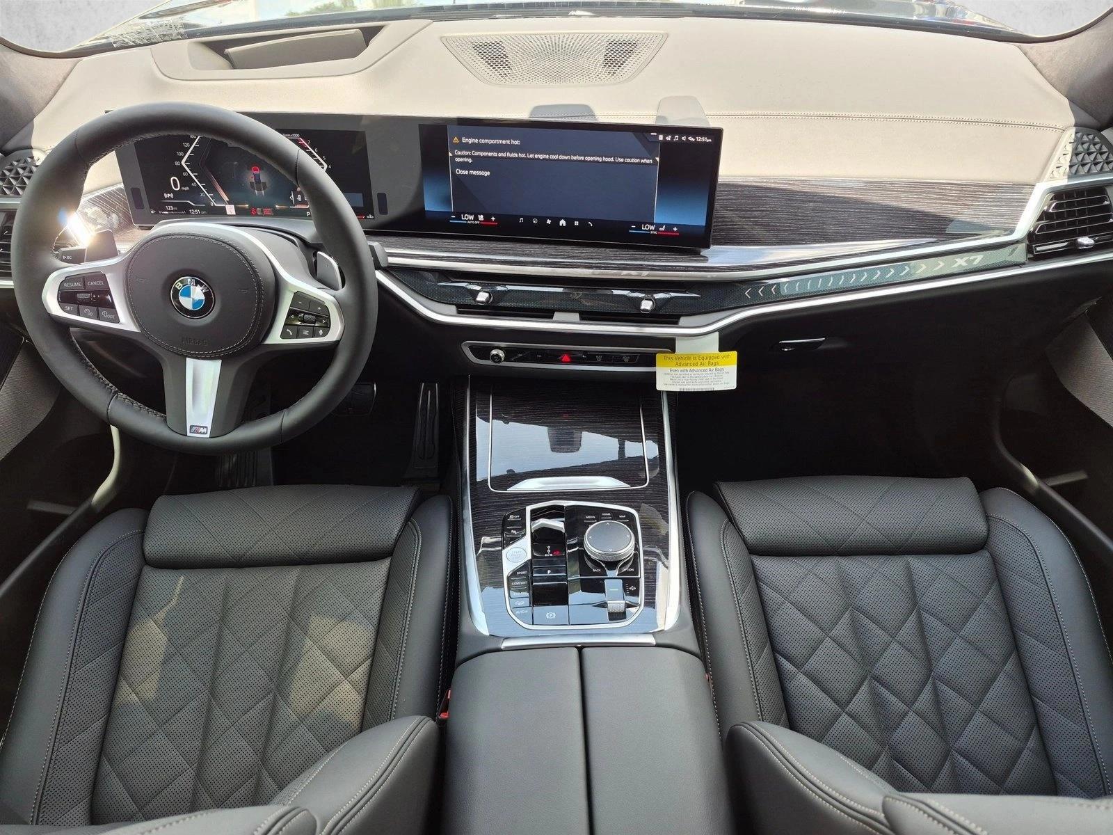 Thumbnail: 2027 BMW X7 - 4