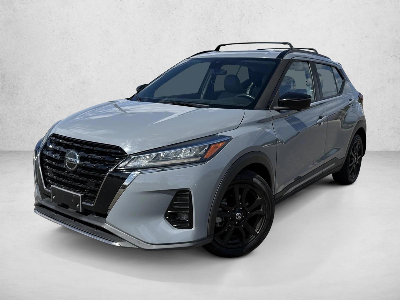 2021 Nissan Kicks SR
