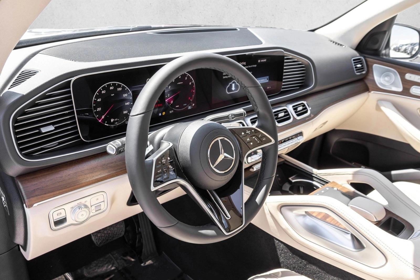 Thumbnail: 2026 Mercedes-Benz GLE - 3