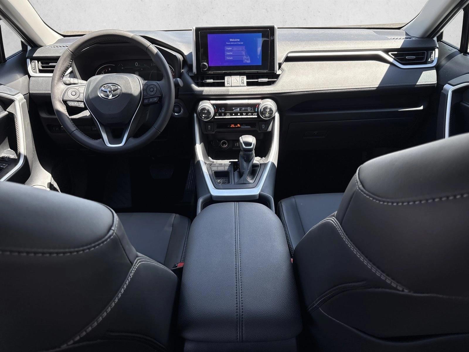 Thumbnail: 2025 Toyota RAV4 - 3