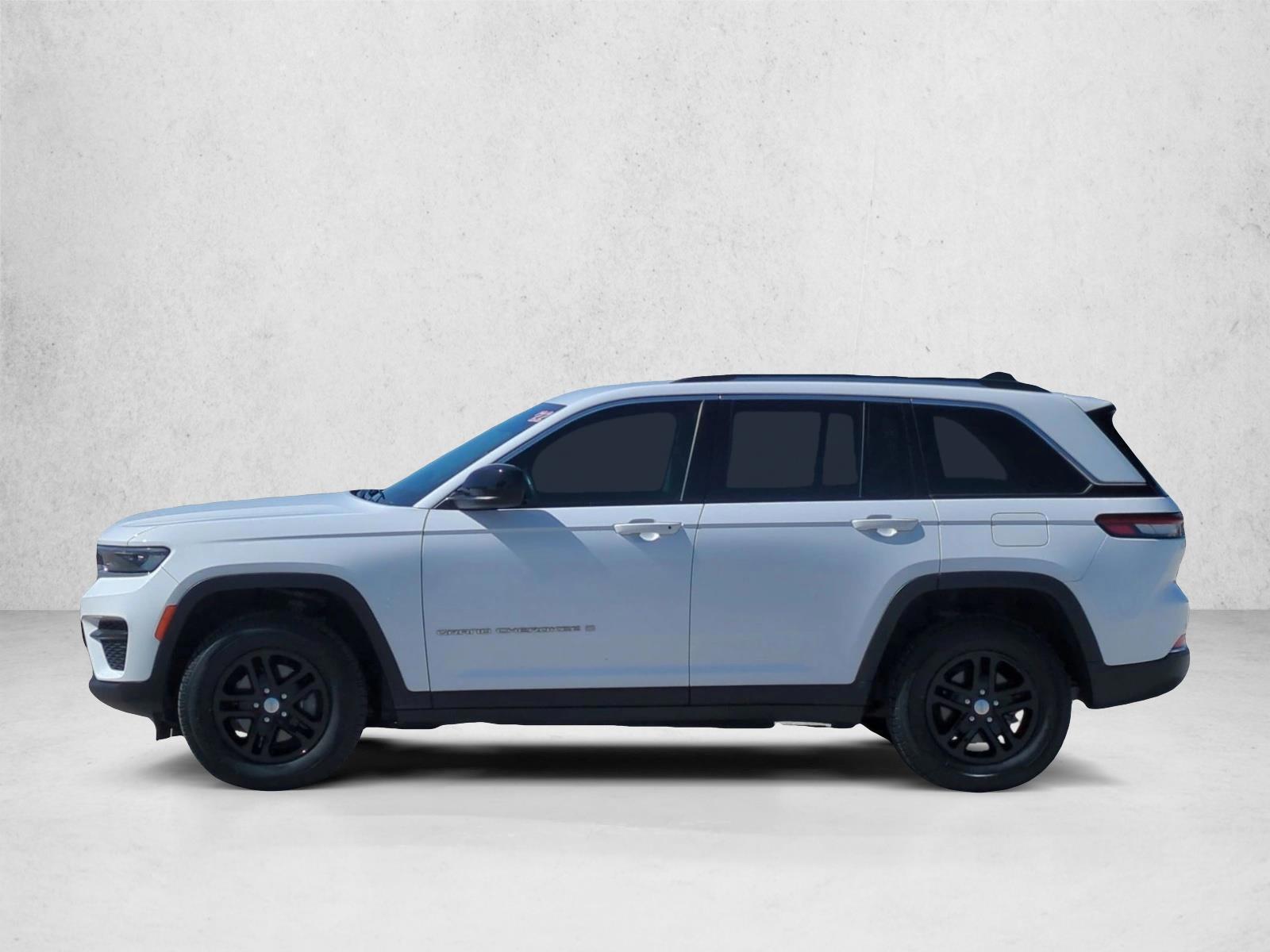 Thumbnail: 2022 Jeep Grand Cherokee - 2
