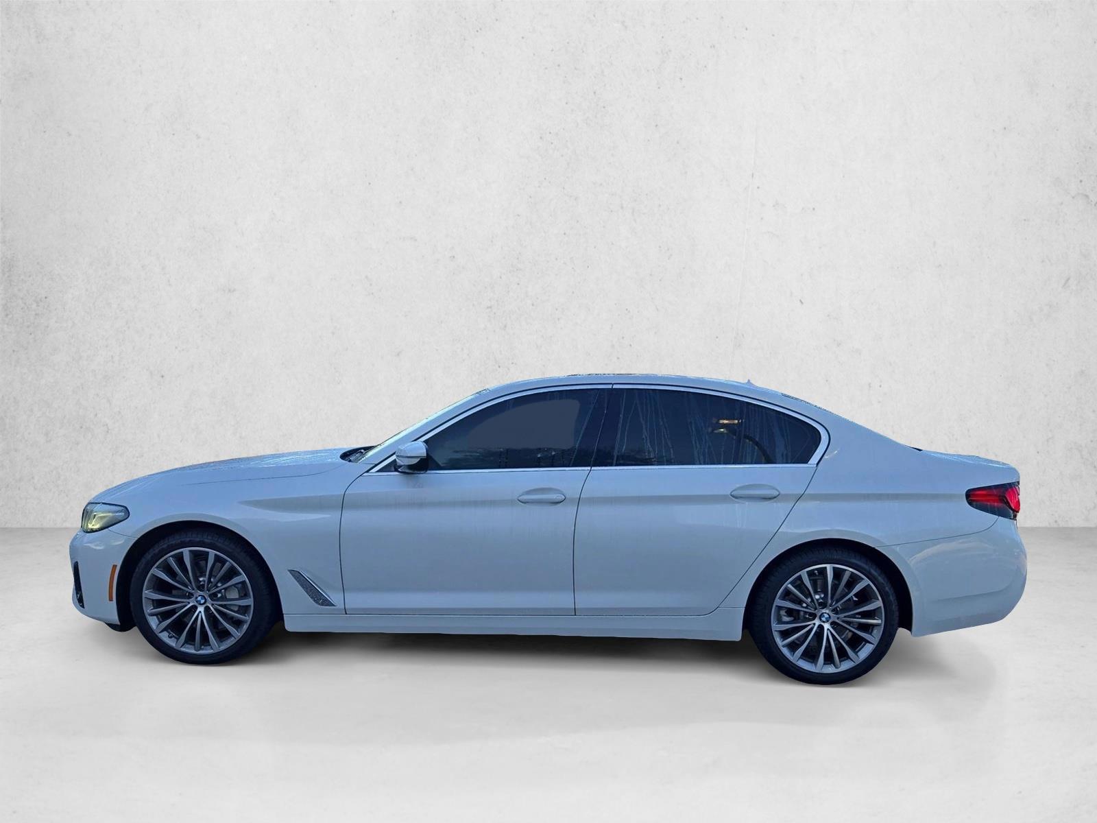 Thumbnail: 2023 BMW 5 Series - 2