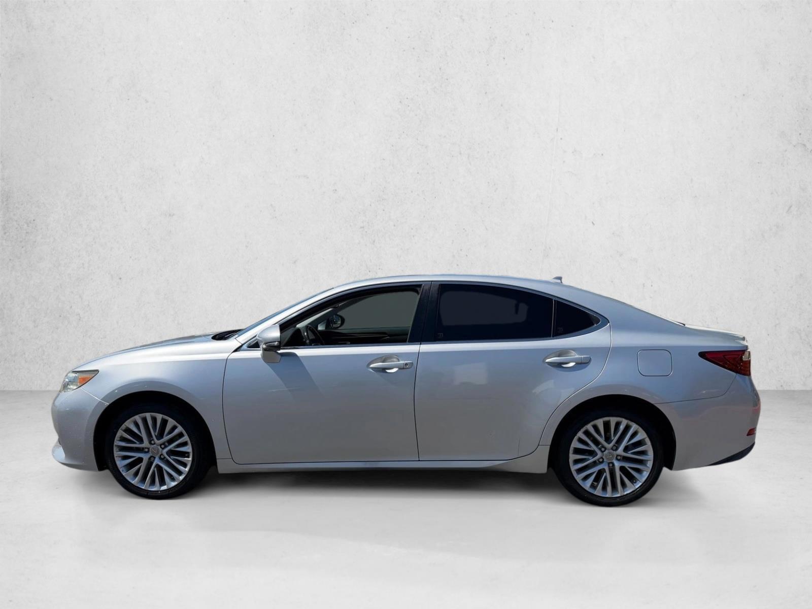 Thumbnail: 2014 Lexus ES - 2