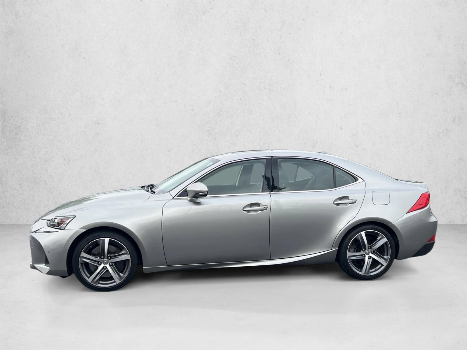Thumbnail: 2017 Lexus IS - 2