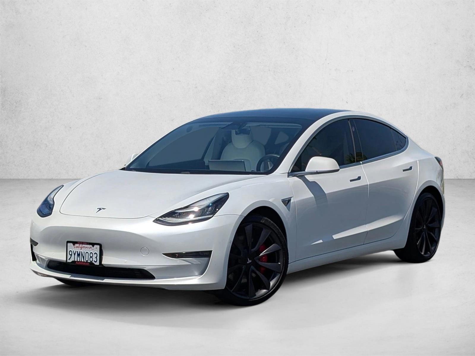 Thumbnail: 2020 Tesla Model 3 - 1