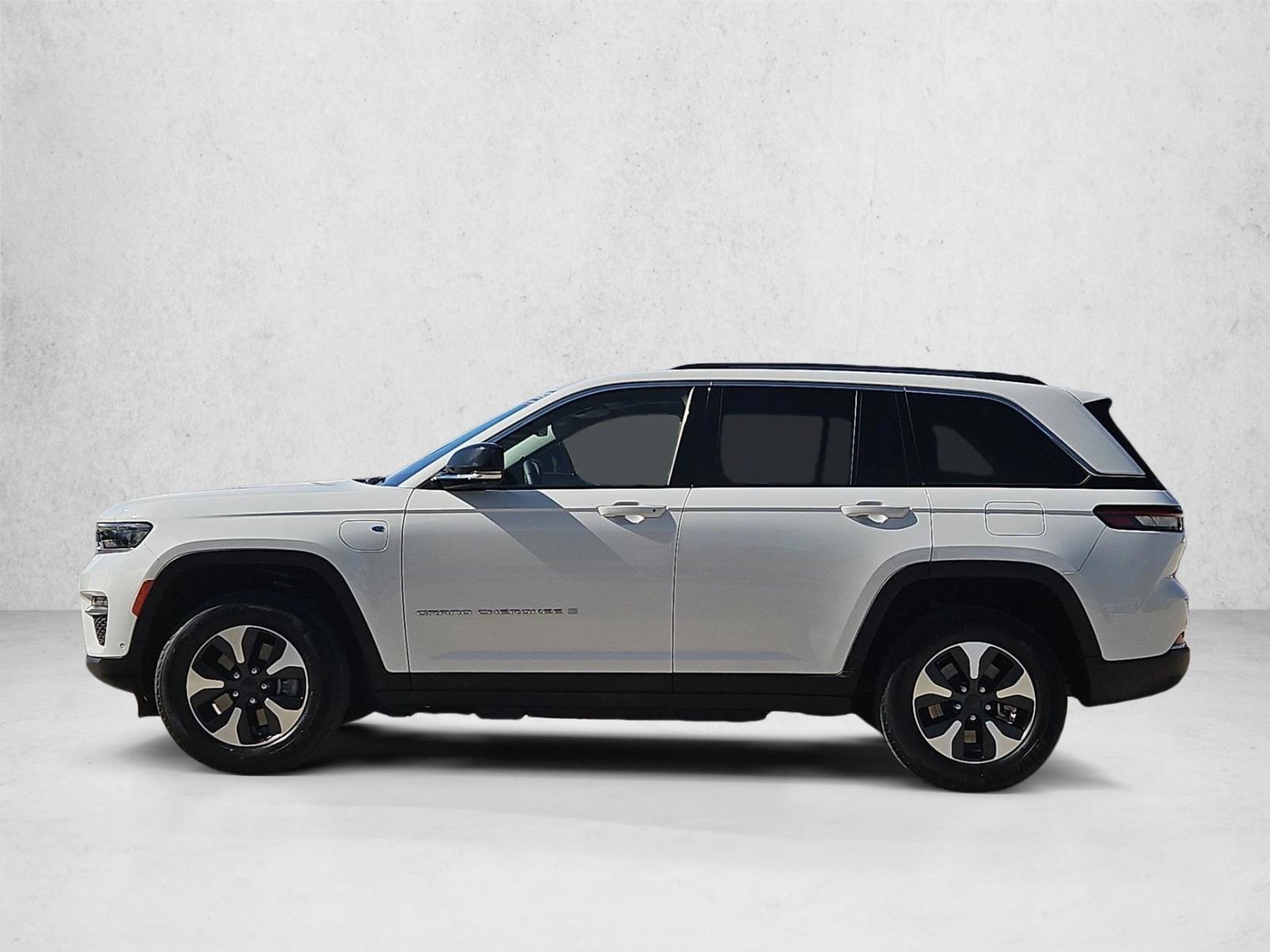 Thumbnail: 2022 Jeep Grand Cherokee - 2