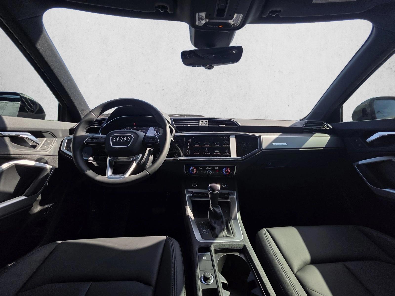 Thumbnail: 2025 Audi Q3 - 3
