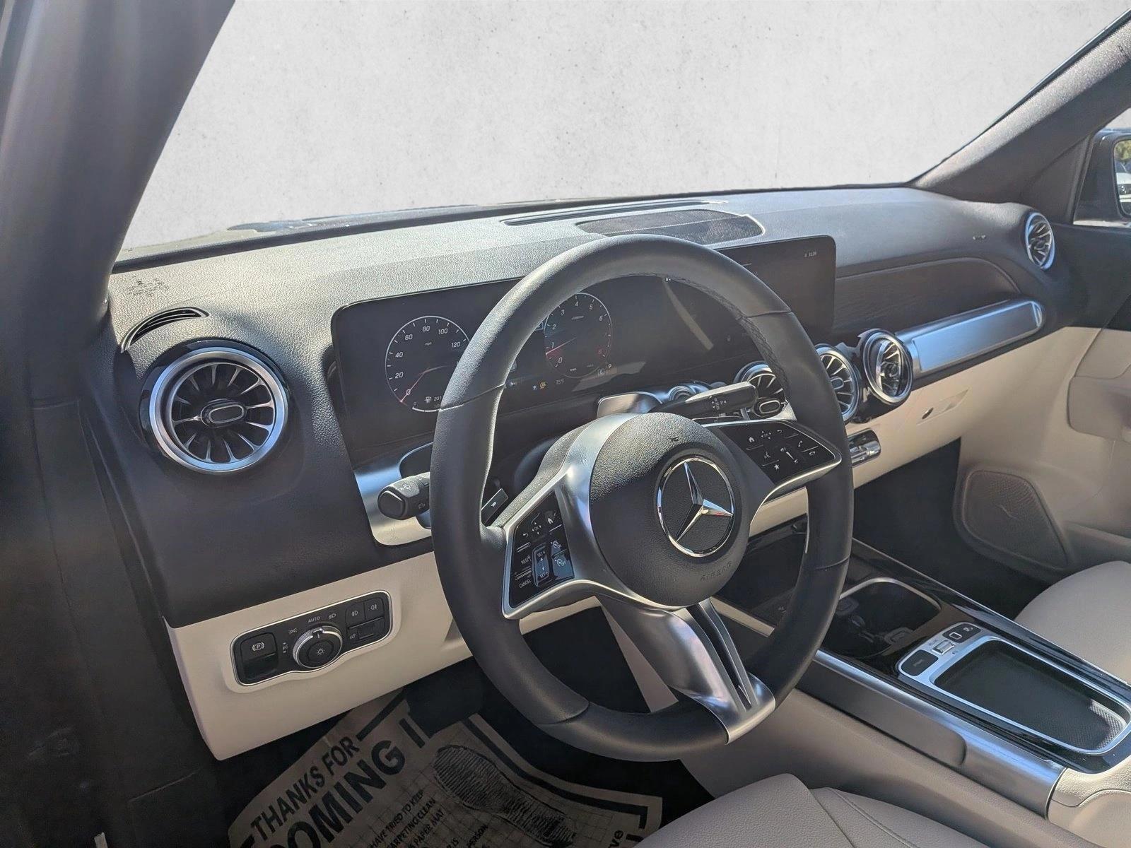 Thumbnail: 2026 Mercedes-Benz GLB - 3