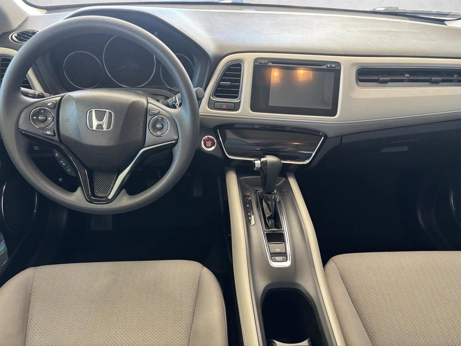 Thumbnail: 2016 Honda HR-V - 3