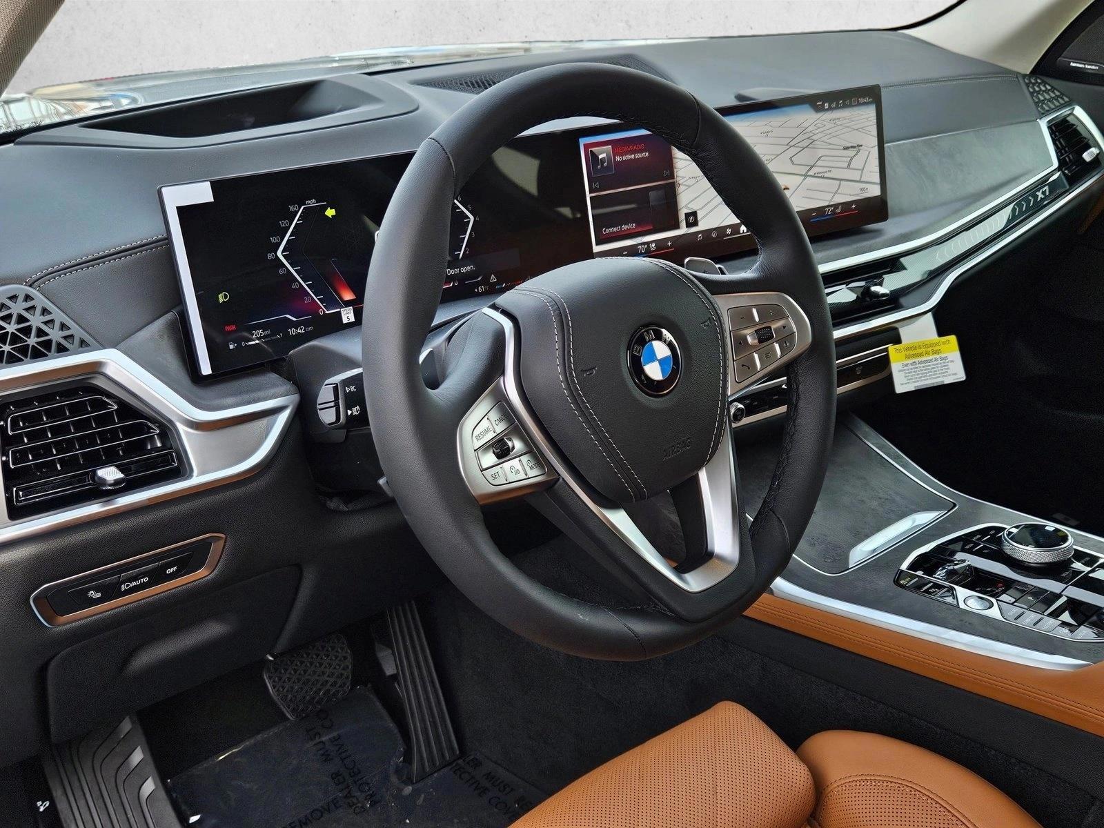 Thumbnail: 2026 BMW X7 - 3